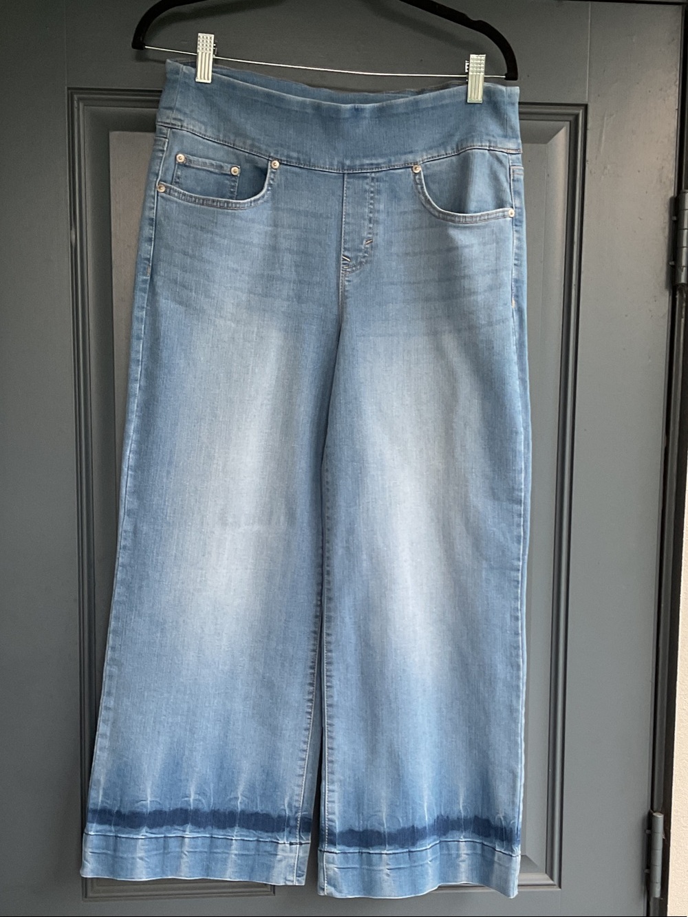 Style & Co. Light Blue Wide Leg Jeans with Dark Blue Hem, Size XS